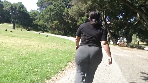 Mery Monro z obwisłymi cyckami przeanalizowana przez Thomasa Stone'a sex darmowy wielkie cyce