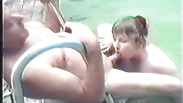 Małe dziecko jest darmowe filmy ruchanie widziane podczas seksu analnego przed obiektywem aparatu